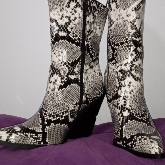 Ann Creek, Size 6, Black and White faux snake skin. - Picture 1 of 5